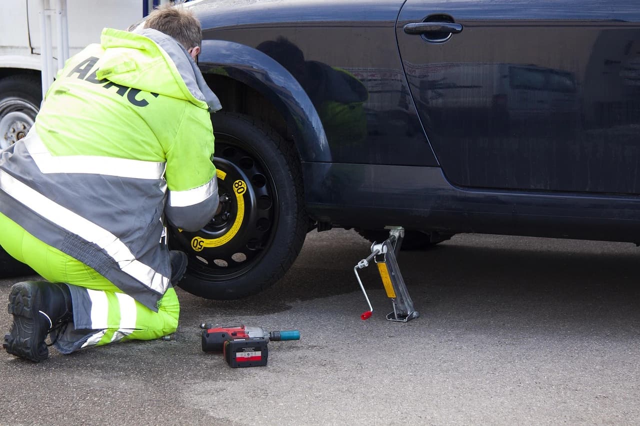 changement roue de secours